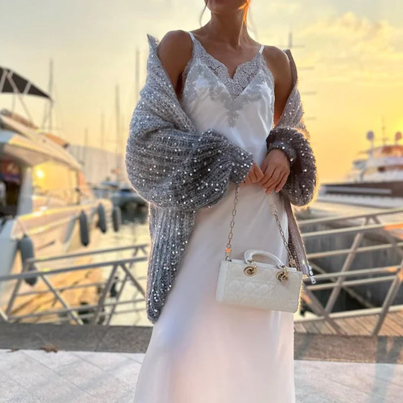 סוודר סרוג עם פייטים אחידים