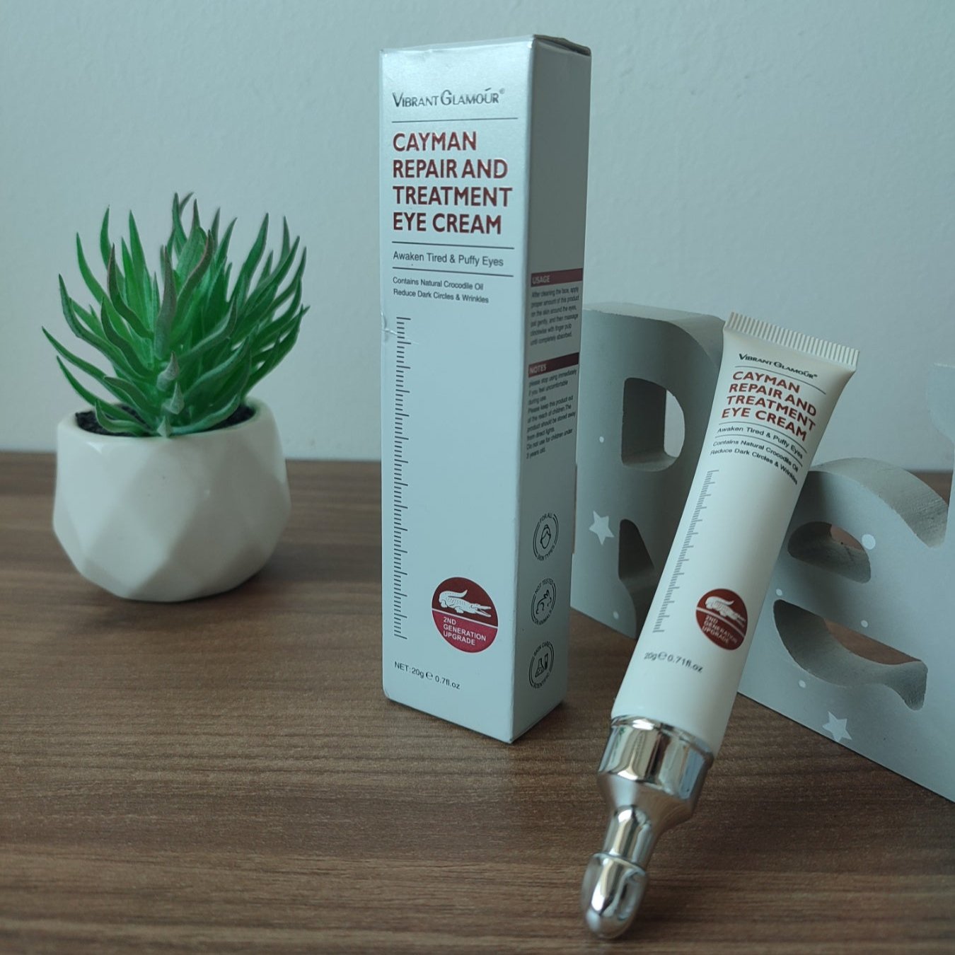 Crema contorno de ojos: efecto lifting en 2 minutos